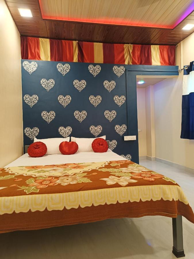 Shree Nivas Home Stay Шривардхан Экстерьер фото