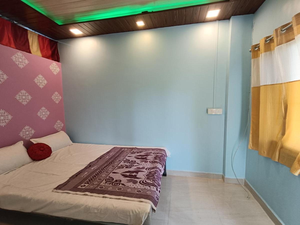 Shree Nivas Home Stay Шривардхан Экстерьер фото